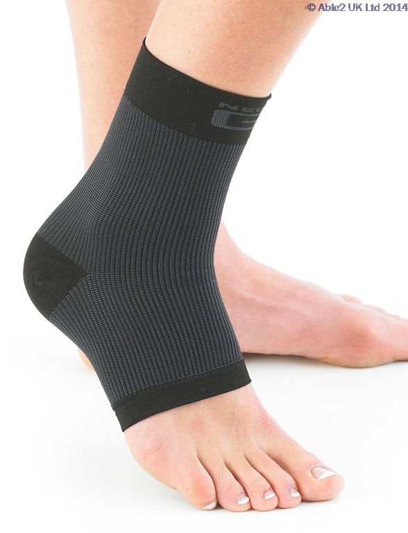 Neo G Airflow Ankle Support - Large
